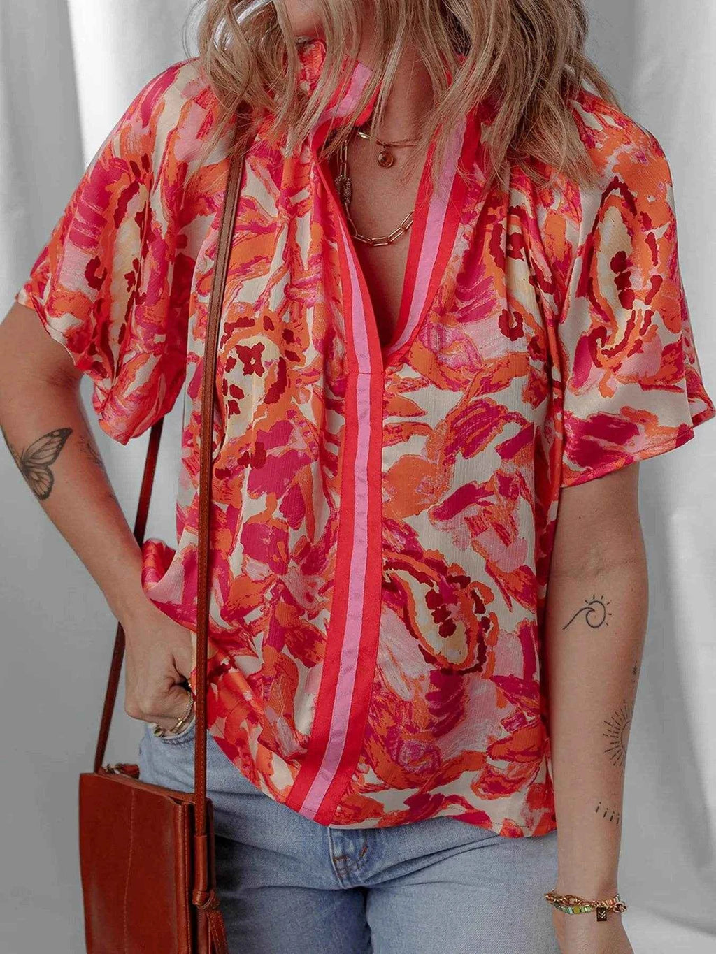 Abstract Print Striped Trim Split Neck Blouse 1faacdf2ba964ebd85d5179149cad22a-Max-Origin