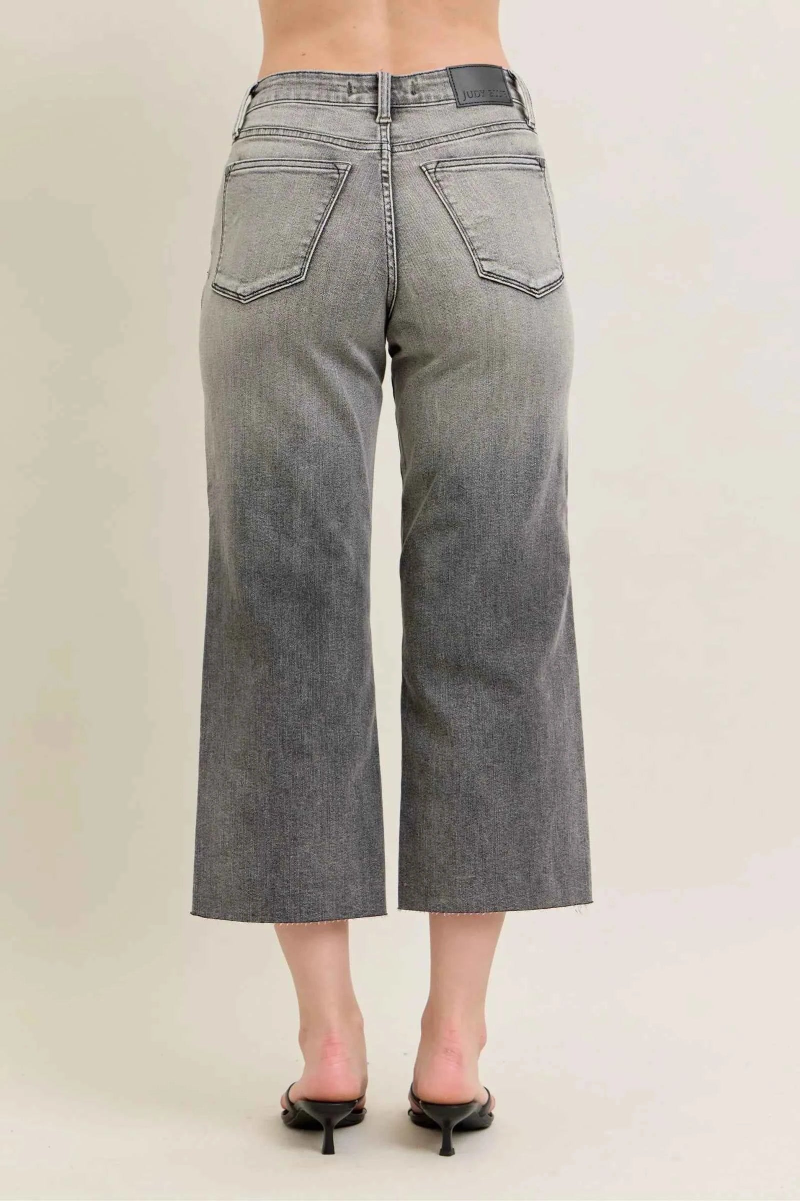 Judy Blue Full Size Wide Leg Capris Jeans Plus Size 201b128c-511a-48ee-80e1-08d71a11af9e-Max-Origin