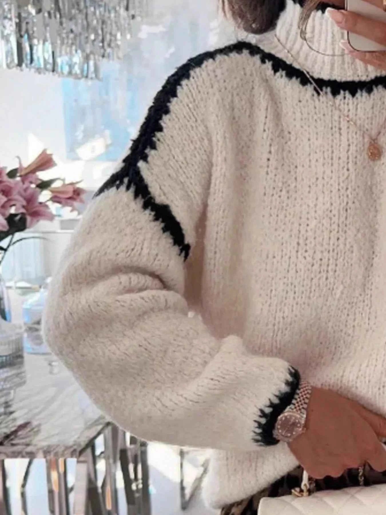 Contrast Trim Turtleneck Long Sleeve Sweater 220c0fa8-e3dc-4f92-b67b-1e71ab7aa0bb-Max-Origin