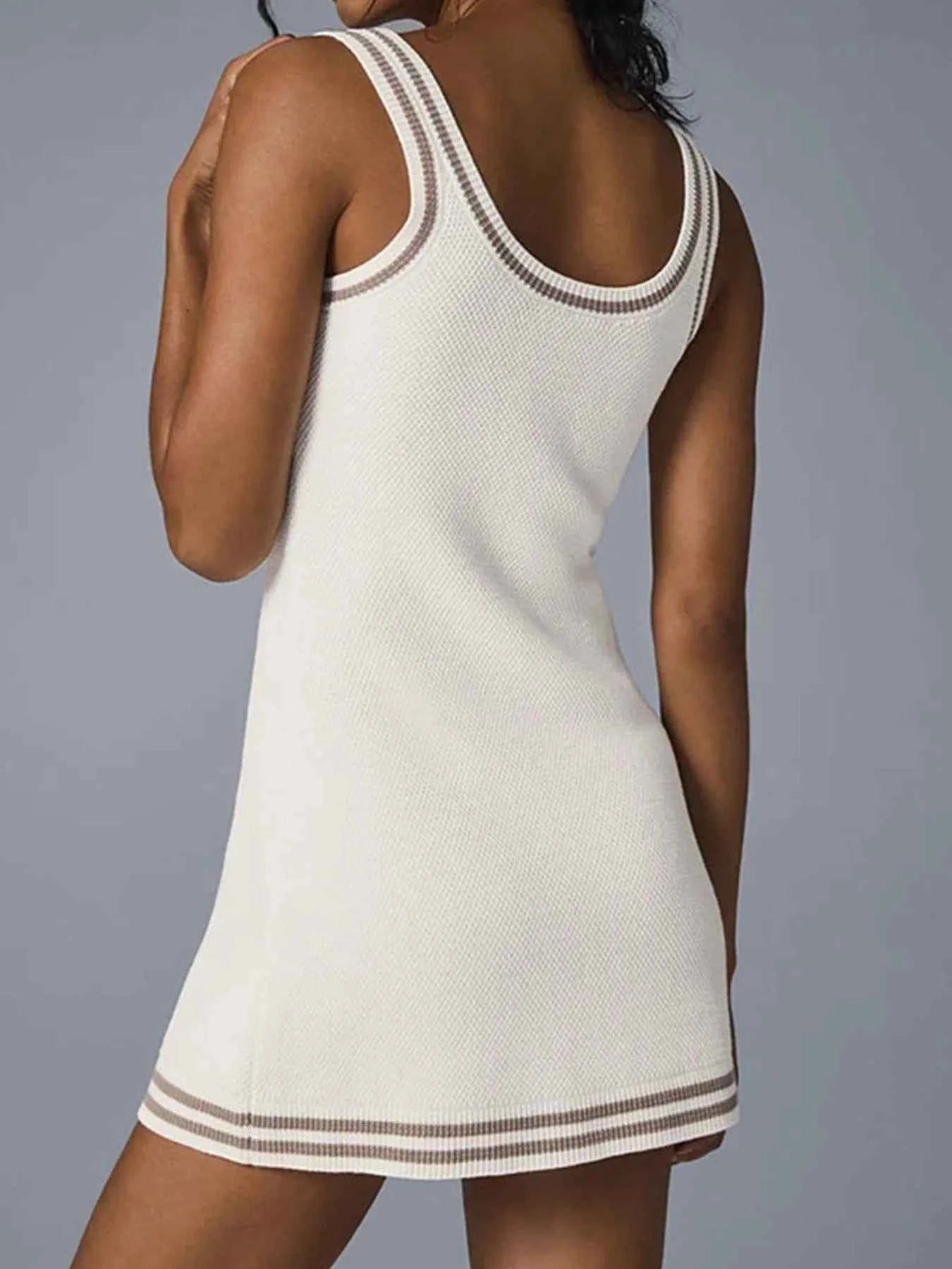 Contrast Trim Scoop Neck Knit Dress 22acfc28-0231-492d-89c2-48a12e7bfdf5-Max-Origin