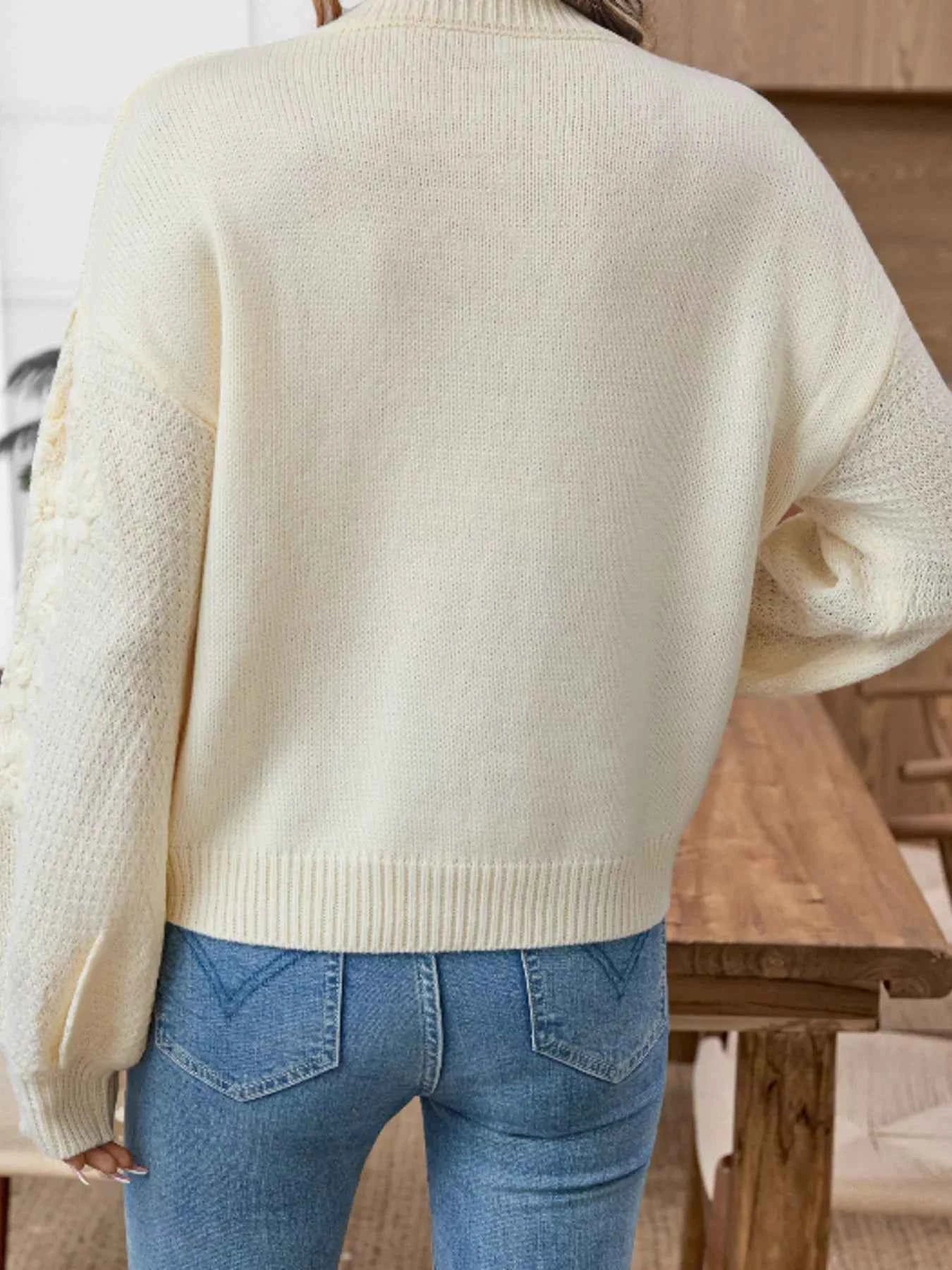 Flower Round Neck Long Sleeve Sweater 231d10386ab24ac8a1ece923d99870f6-Max-Origin