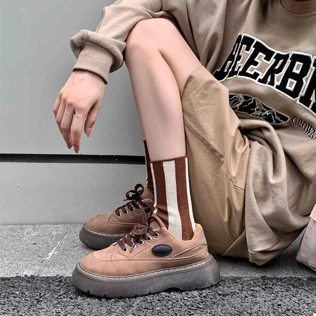 Contrast Striped Crew Socks 24227a52-49d8-46f9-8493-a1f3878919ad-Max-Origin