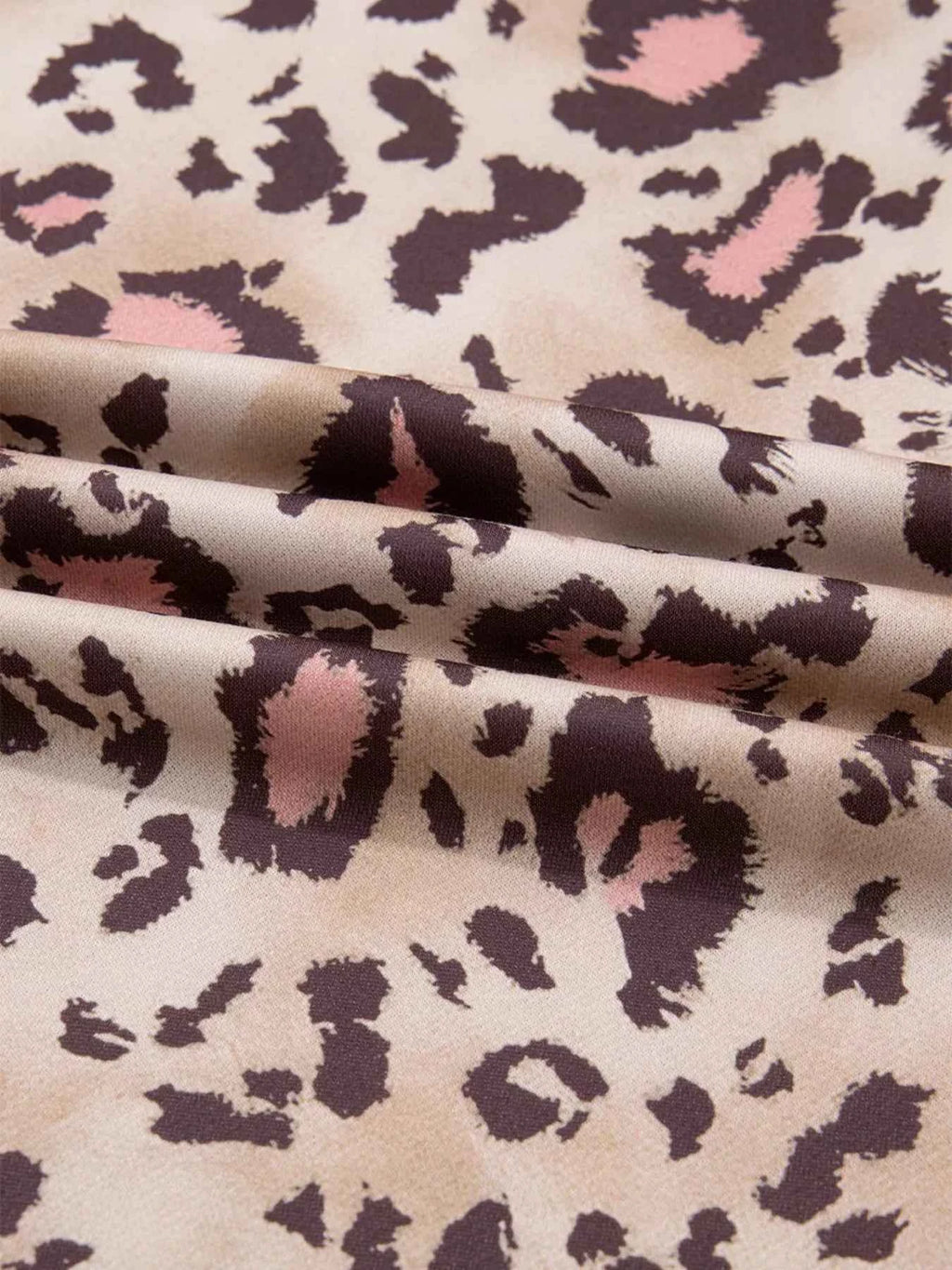 Plus Size Leopard Long Sleeve Drawstring Hoodie 2490db2ed4e4429490d130f035acd72e-Max-Origin