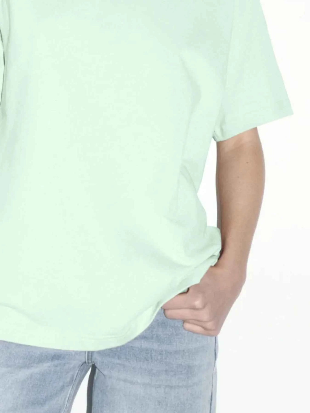 Plus Size Oversized Round Neck Short Sleeve T-Shirt 24b37338-dc98-4b42-9ee1-12a0d2a8e551-Max-Origin