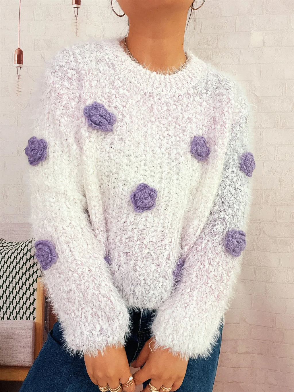 Flower Embellished Round Neck Sweater 24c5e46b8f53476ab197808d7ee7b949-Max-Origin