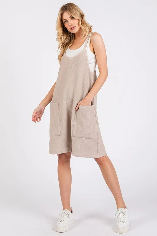 Mittoshop Scoop Neck Spaghetti Strap Overalls with Pockets 24f4175c-caab-4010-b572-5116302d6968-Max