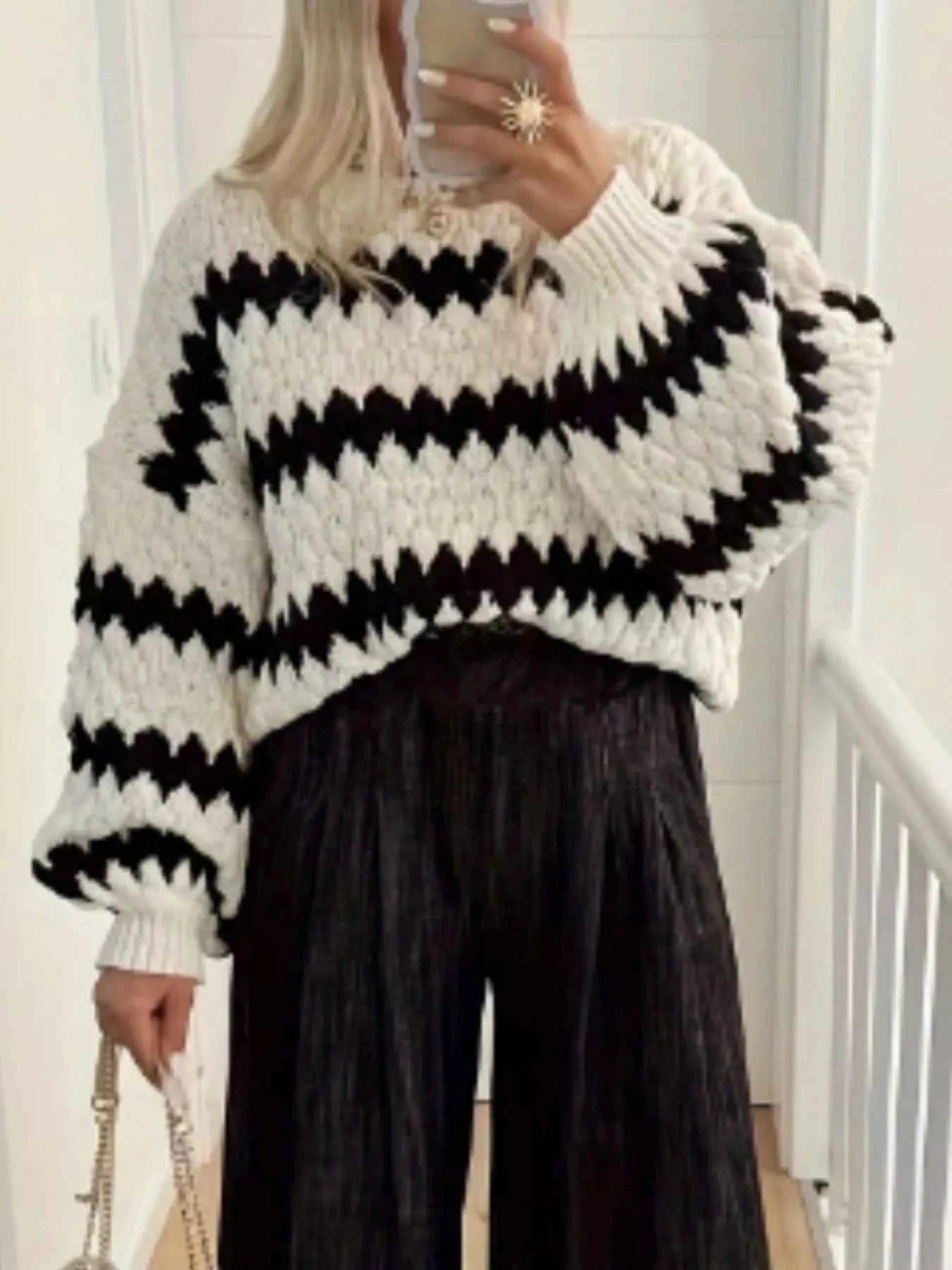 Striped Round Neck Dropped Shoulder Sweater 25a0ffd4-a66c-45bf-ac9a-21a868ddfead-Max-Origin