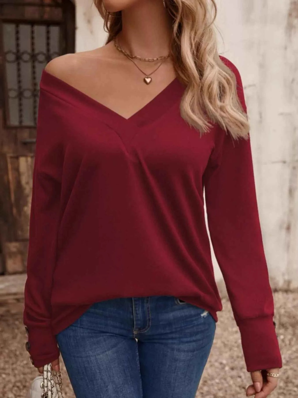 V-Neck Long Sleeve T-Shirt 25b80d98750b4e33bd55d54a8c73ed60-Max-Origin