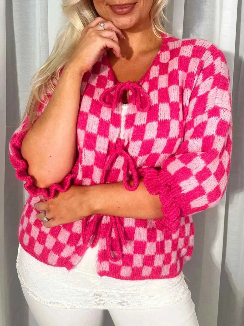 Checkered Tie-Front Knit Cardigan 261917b8-cb29-4299-8280-010f47393fc2-Max-Origin_d0cbc853-a5f3-40e1-870c-d312f64902e5