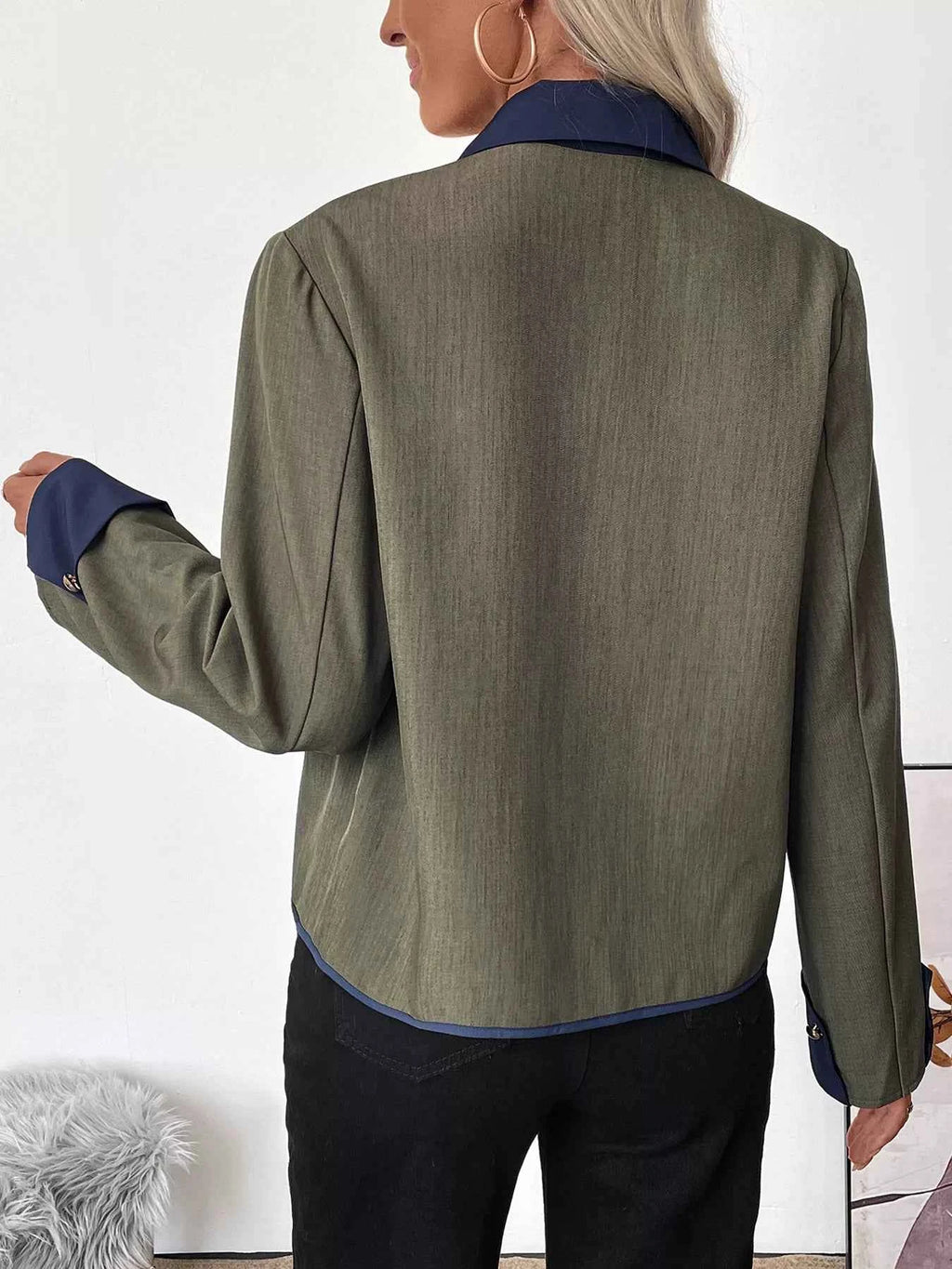 Contrast Trim Button-Up Jacket 26c7de64d4c34c44899b50b73057af37-Max-Origin