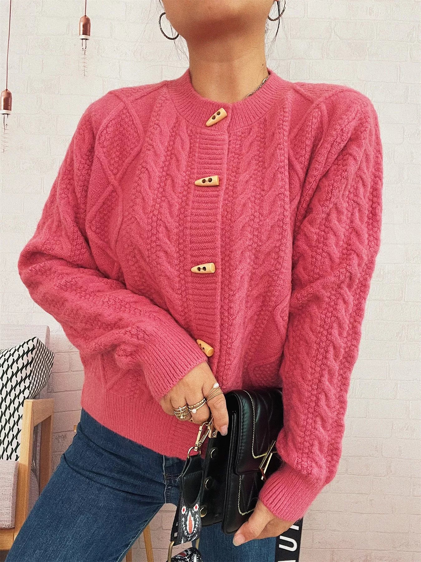 Cable Knit Button-Up Cardigan 270450e1-ec20-4f21-bf0b-0d409e43f958-Max-Origin