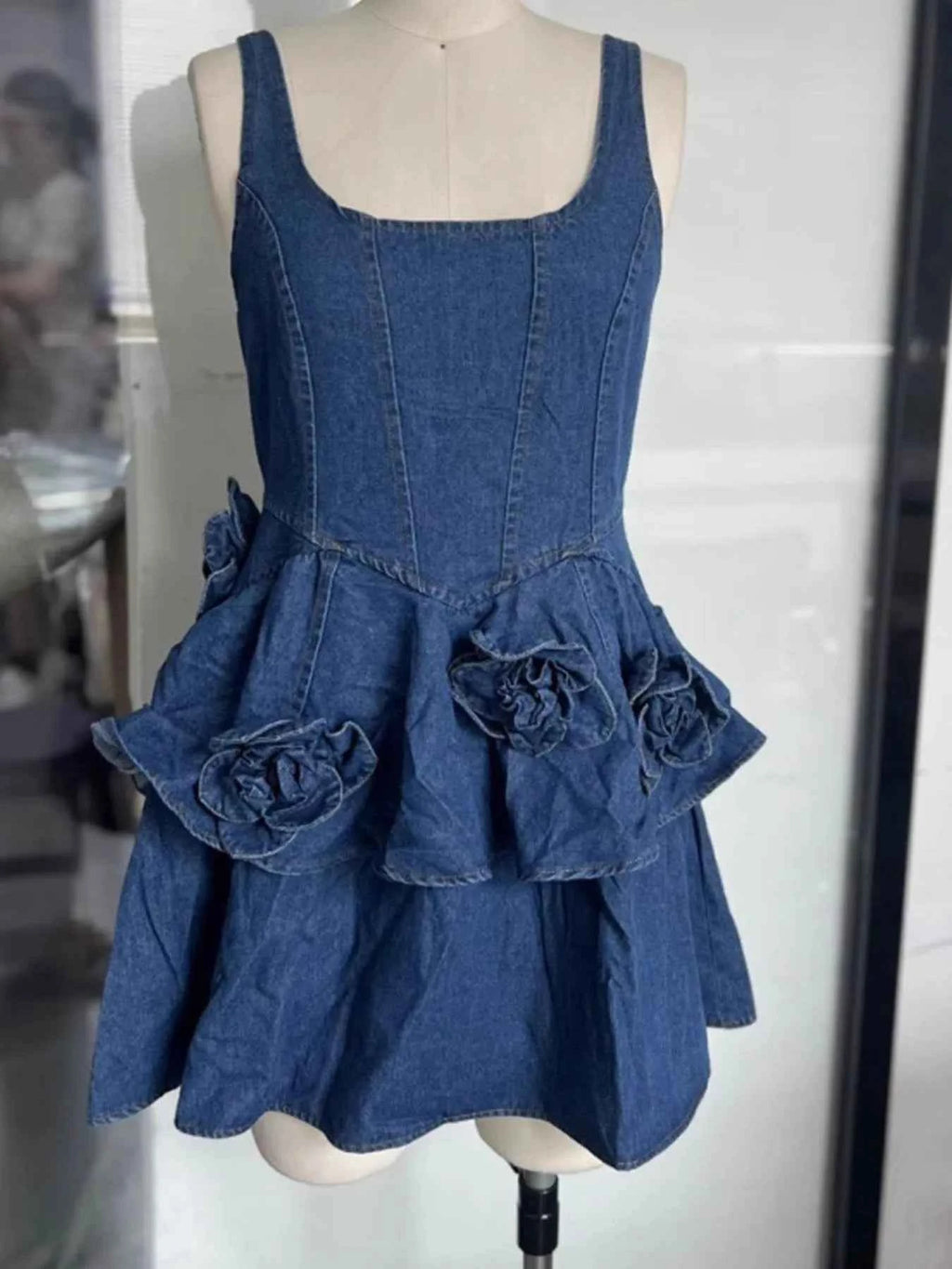Ruffled Layered Scoop Neck Denim Dress 27acc1a3-d959-420d-ae04-649500178a07-Max-Origin