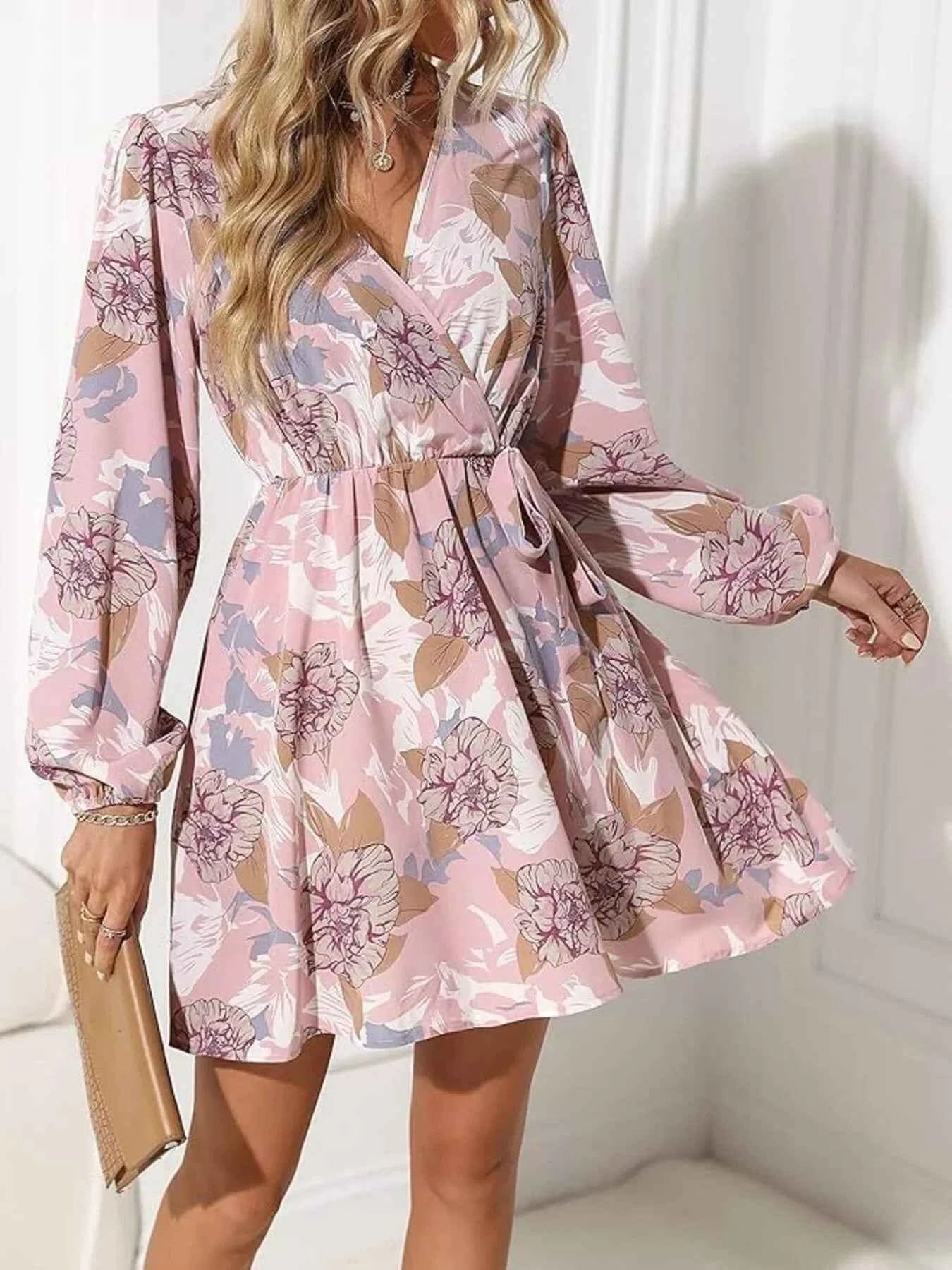 Floral Print Surplice Balloon Sleeve Dress 2807fdb054134d9a8c0b23dd975fbd1a-Max-Origin