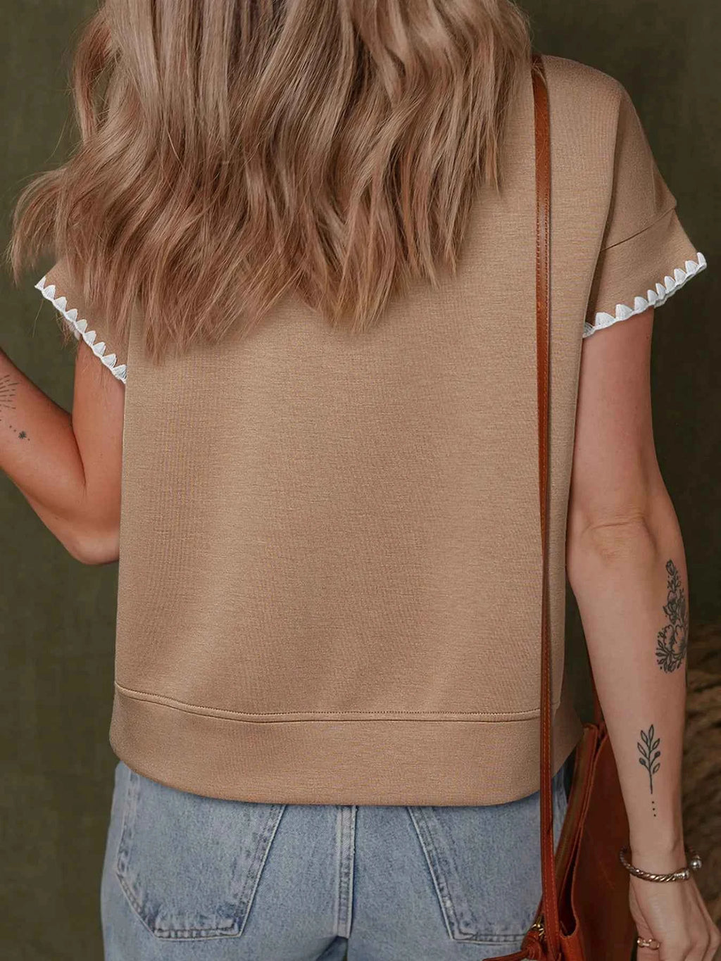 Contrast Trim Short Sleeve T-Shirt 28b3967cfaea4458b1480ed687c457a9-Max-Origin