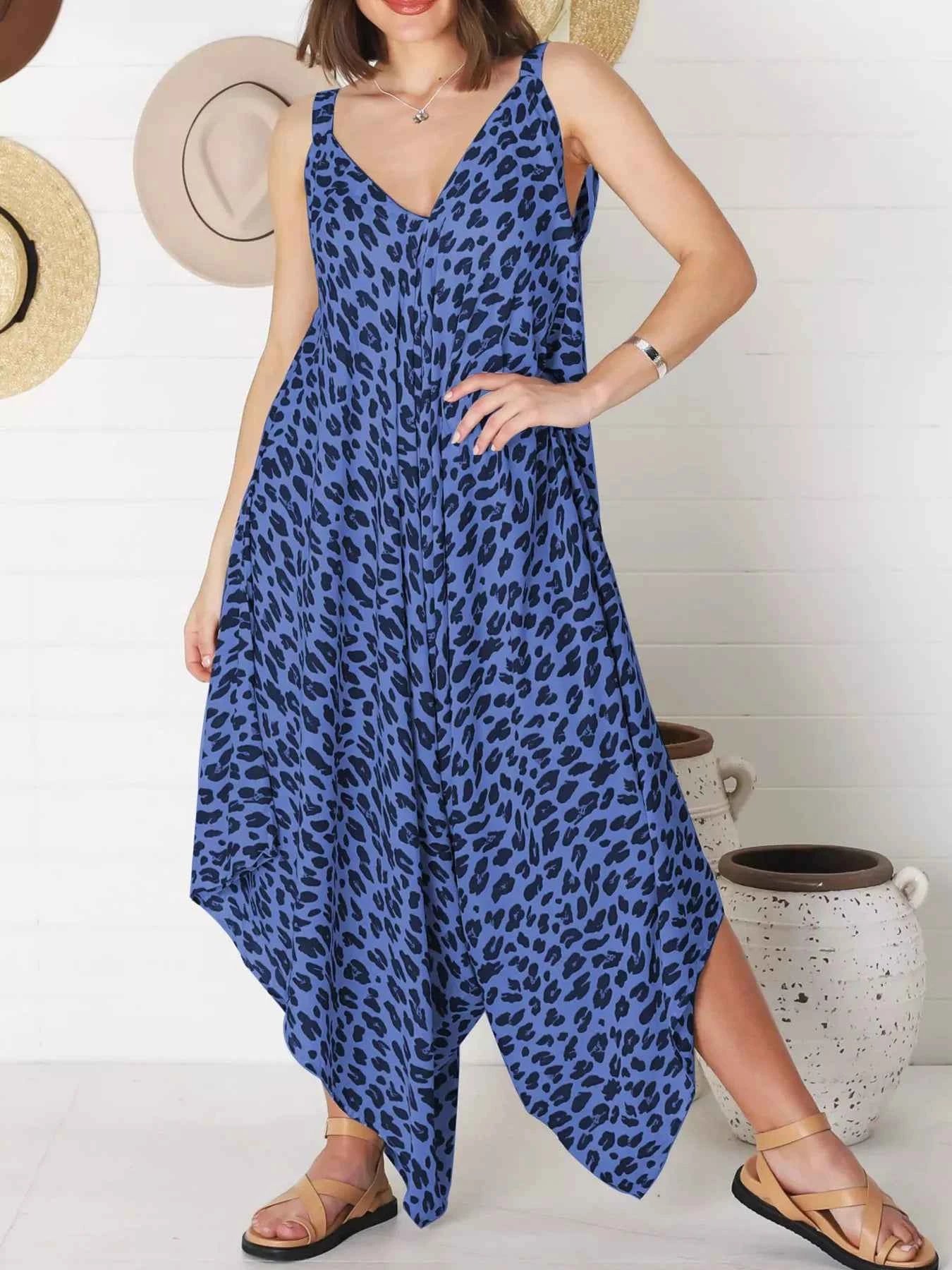 Full Size Leopard Print V-Neck Wide Leg Jumpsuit Plus Size 蓝色 294e159723384396b4c2138051e7f6bd-Max-Origin