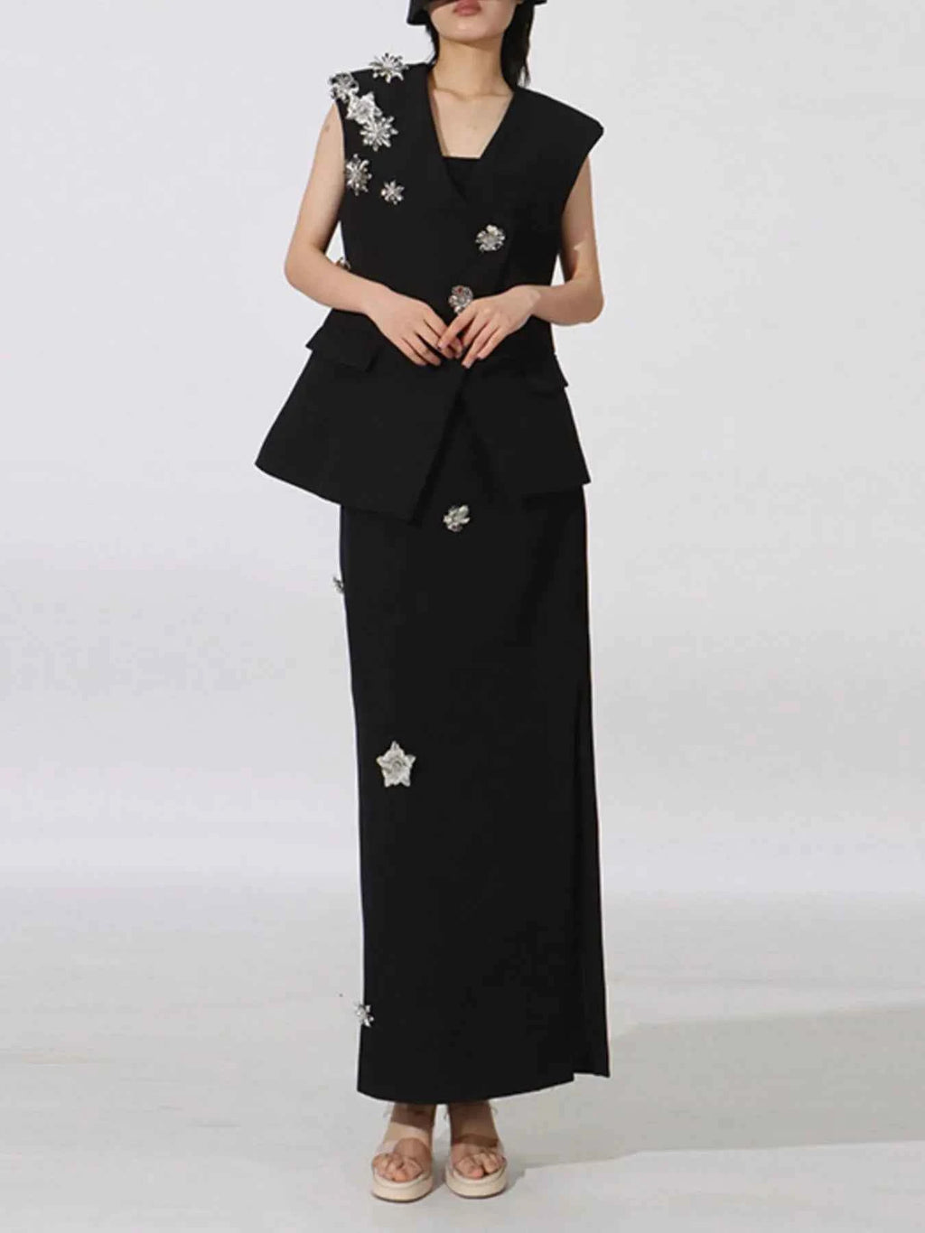 Flower Sleeveless Vest and Skirt Set Black 2af25cc6-b9f4-4680-bc83-19602b118f46-Max-Origin