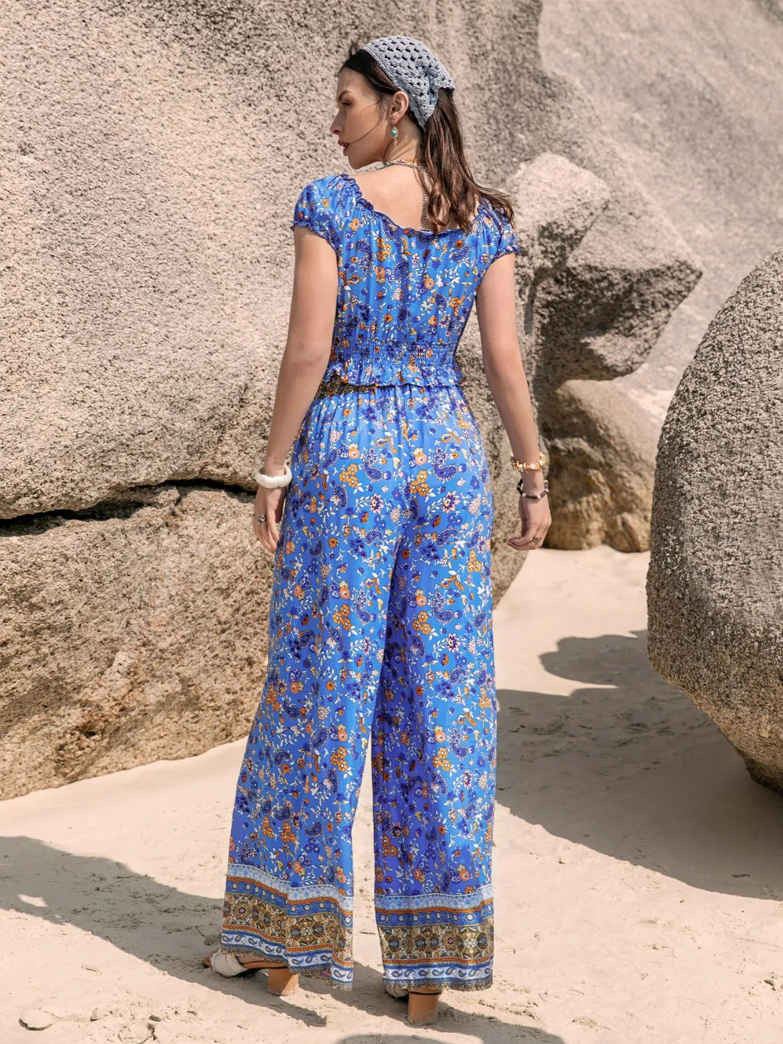 Printed V-Neck Top and Pants Set 2baf65e1-d319-4bdb-8e3b-70756a9ee8bc-Max-Origin