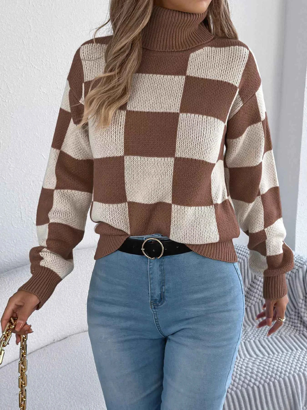 Checkered Turtleneck Long Sleeve Sweater 2bcaa09c-2fff-4732-833e-9ffe14c95f02-Max-Origin