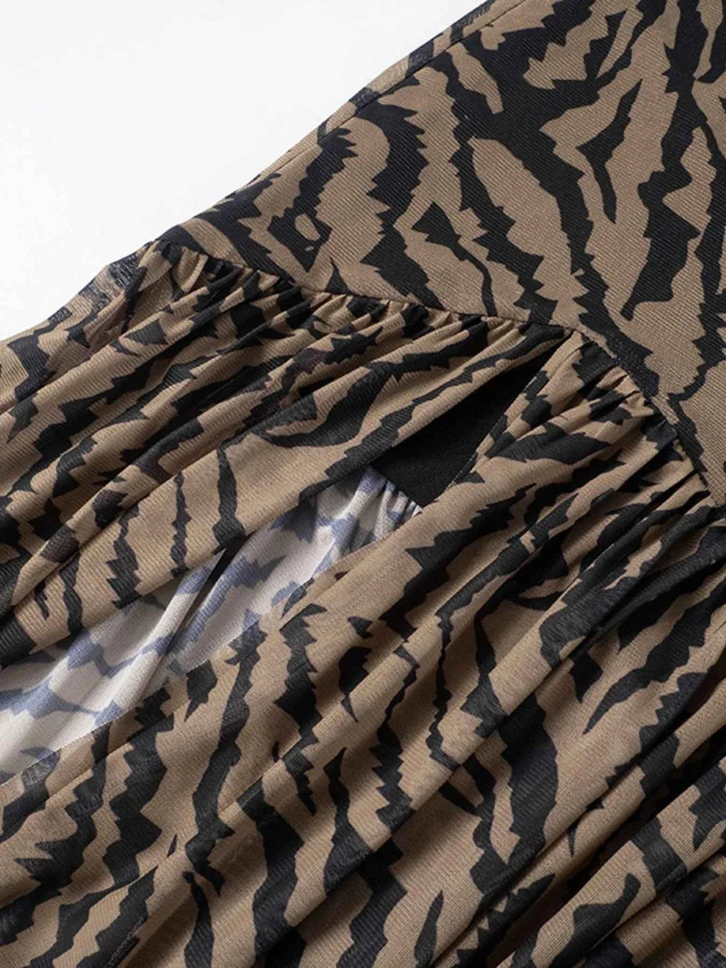 Zebra Print Maxi Dress with Side Slit 2cd91f58-c86e-4333-b3f8-b903defc3d25-Max-Origin