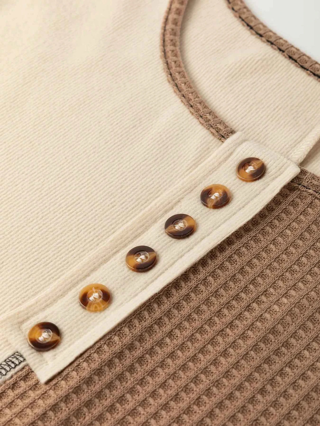 Color Block Waffle Knit Stitch Detail Long Sleeve Top 2d416ee933ca497d83be9000e1fe7854-Max-Origin