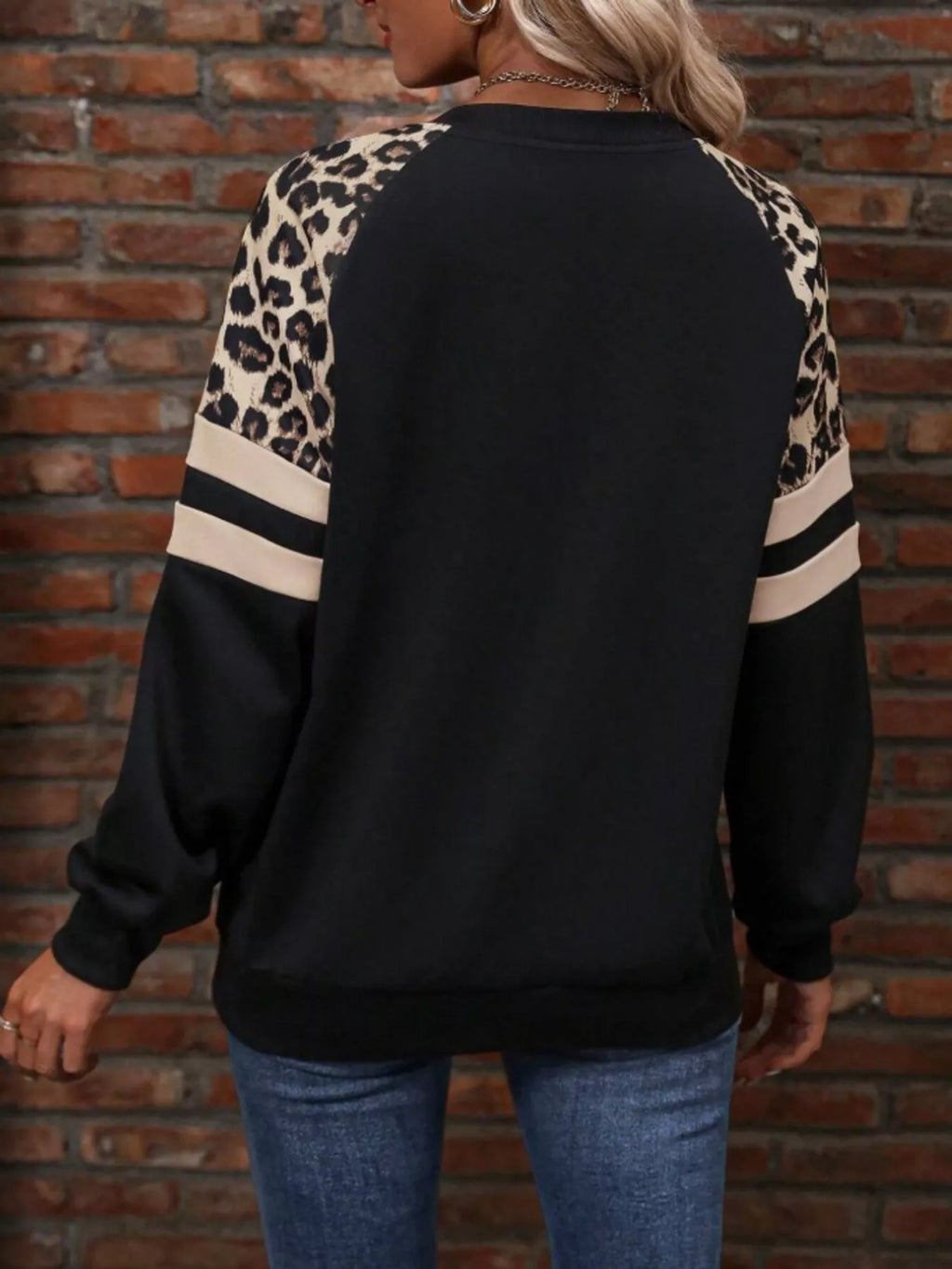 Leopard Round Neck Raglan Sleeve Sweatshirt 2d47988e91cd4307a81c930bc9aeb358-Max-Origin