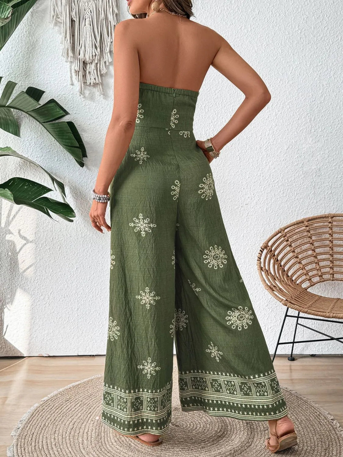 Printed Wide Leg Tube Jumpsuit 2dabc584-9ca4-4fc6-99c3-f6811214e649-Max-Origin