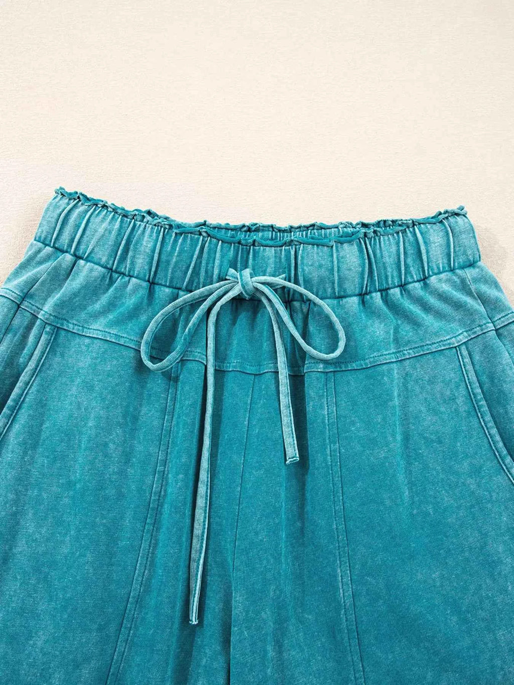 Mineral Wash High Waist Patched Pocket Pants 2dae4225d87d4a79840a7321d8a860e4-Max-Origin