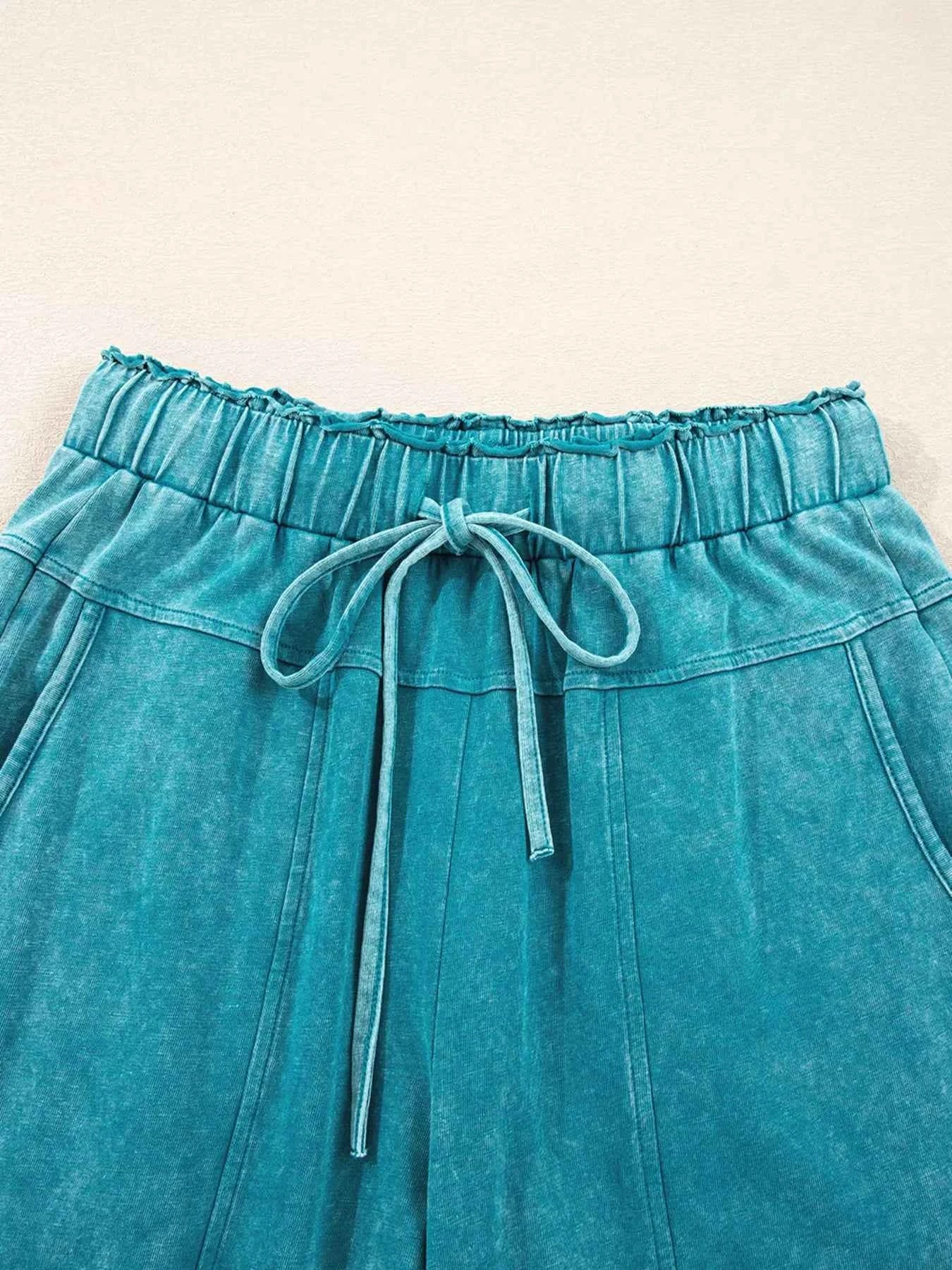 Mineral Wash High Waist Patched Pocket Pants 2dae4225d87d4a79840a7321d8a860e4-Max-Origin