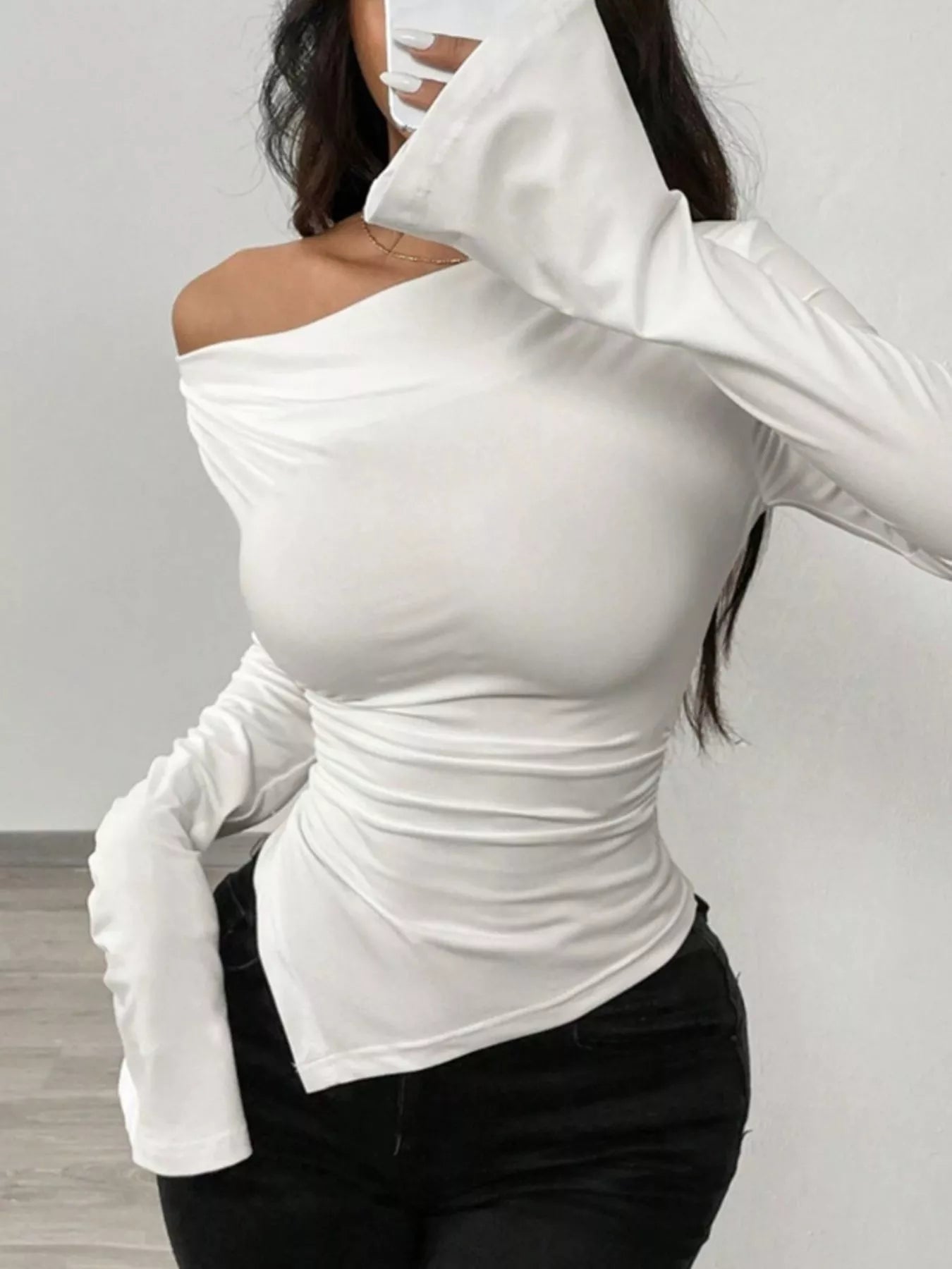Asymmetrical Long Sleeve Fitted T-Shirt 2ed48591-49c9-45c8-b62b-b7f8eb6938e1-Max-Origin