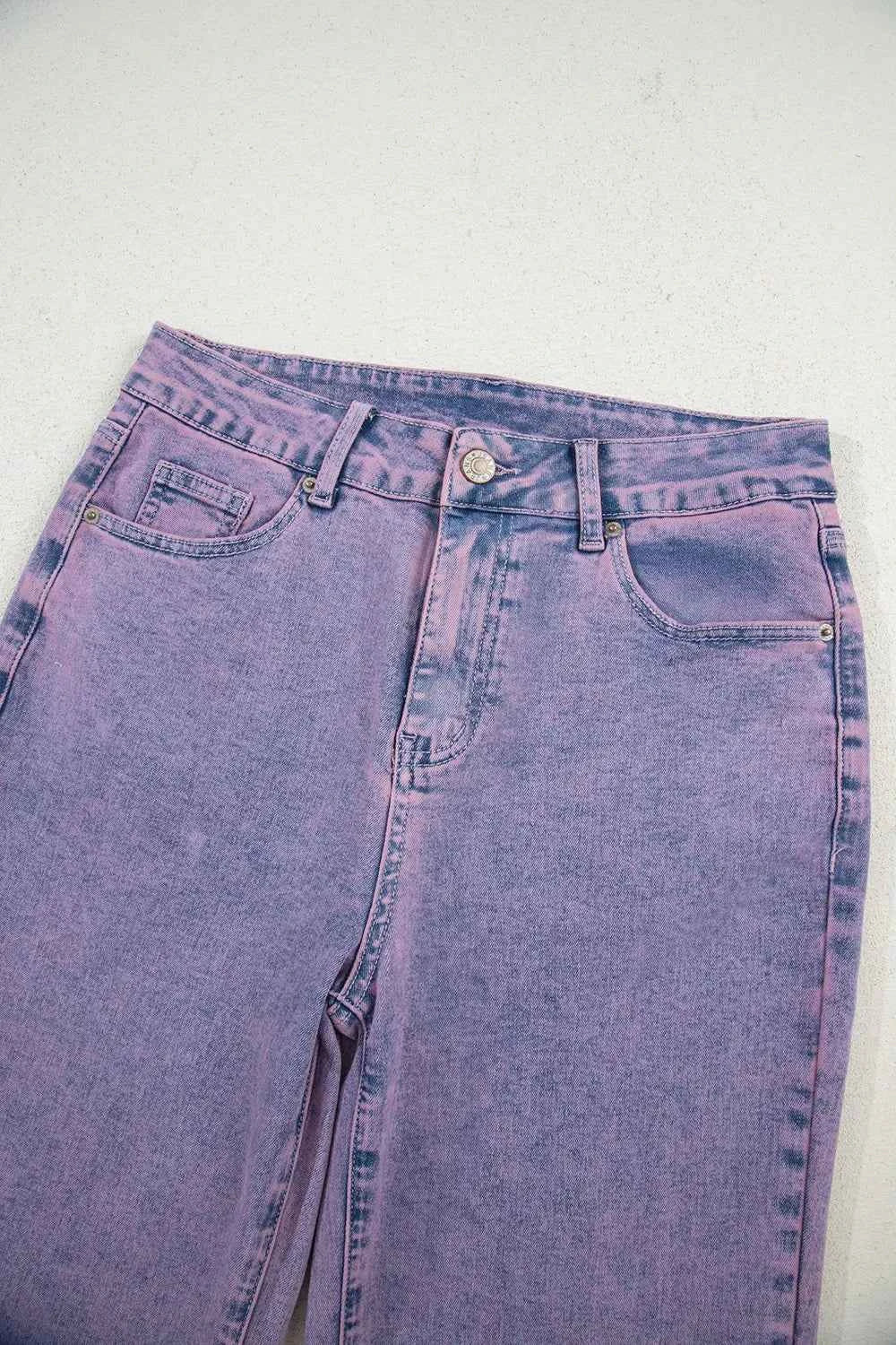 Washed Raw Hem Cropped Jeans 2f51b332-fc07-463e-a5c4-595c90362736-Max-Origin