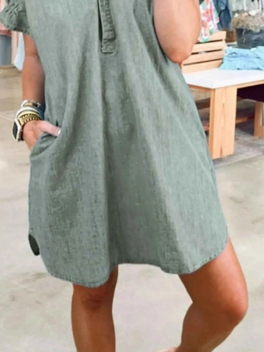 Full Size V-Neck Short Sleeve Denim Dress Plus Size 2f5e2a08-54df-41ad-90c5-d5f49e7becfa-Max-Origin