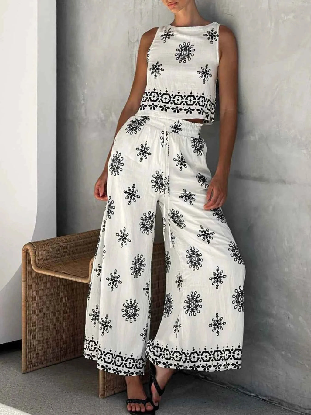 Printed Tank and Pants Set White 2f65ce68-f1b4-4636-b5f5-b69f134adc00-Max-Origin