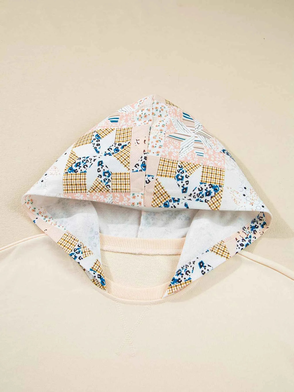 Geo Pattern Patchwork Hoodie with Kangaroo Pocket 304ddc74136d4d38a690987a6d2595b5-Max-Origin