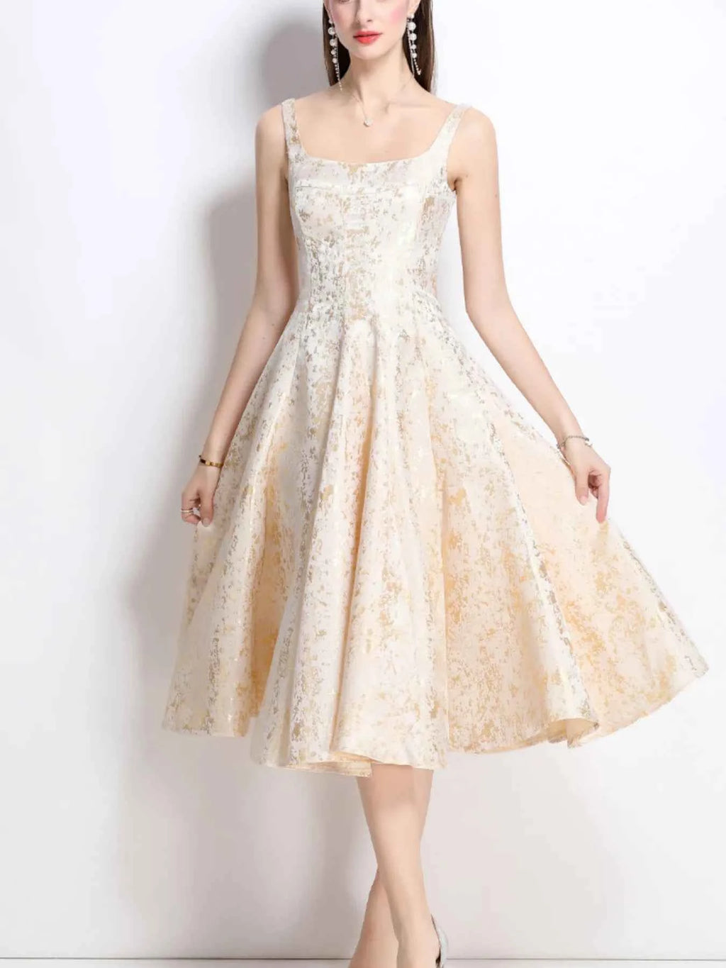 Floral A-Line Sleeveless Midi Dress 30abd0f0bec542a0a7394b0dfed29b92-Max-Origin_07bf41bd-08f0-4395-a35e-7db0c5816086