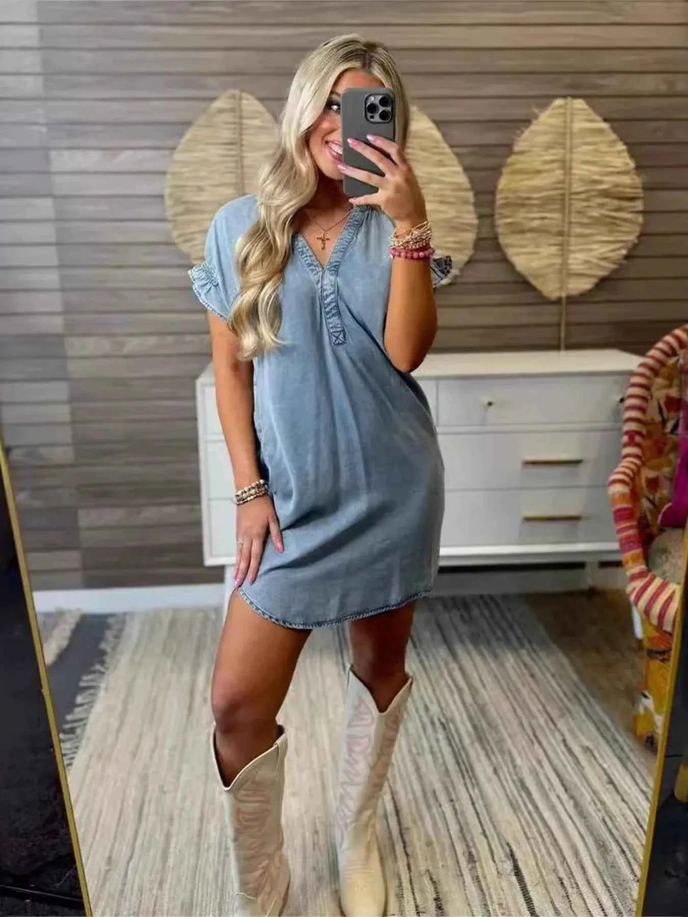 Full Size V-Neck Short Sleeve Denim Dress Plus Size Blue 31efc6045649477c86eff1ff4149e4e8-Max-Origin
