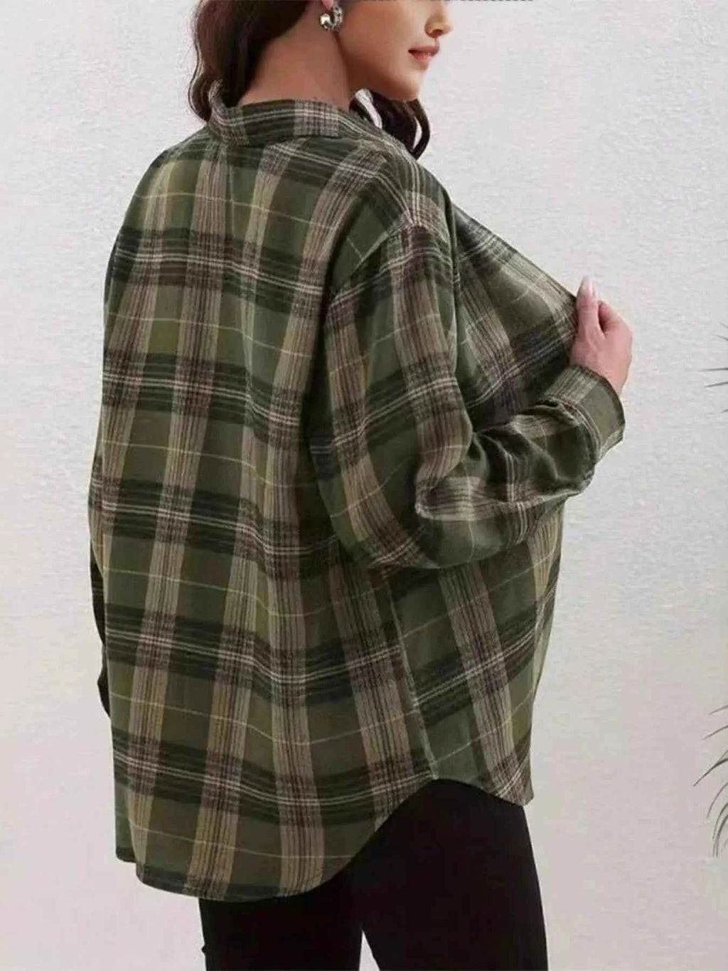 Plaid Button-Down Long Sleeve Shirt 343ac0d1f5f247cc94c382ed6c489cc8-Max-Origin