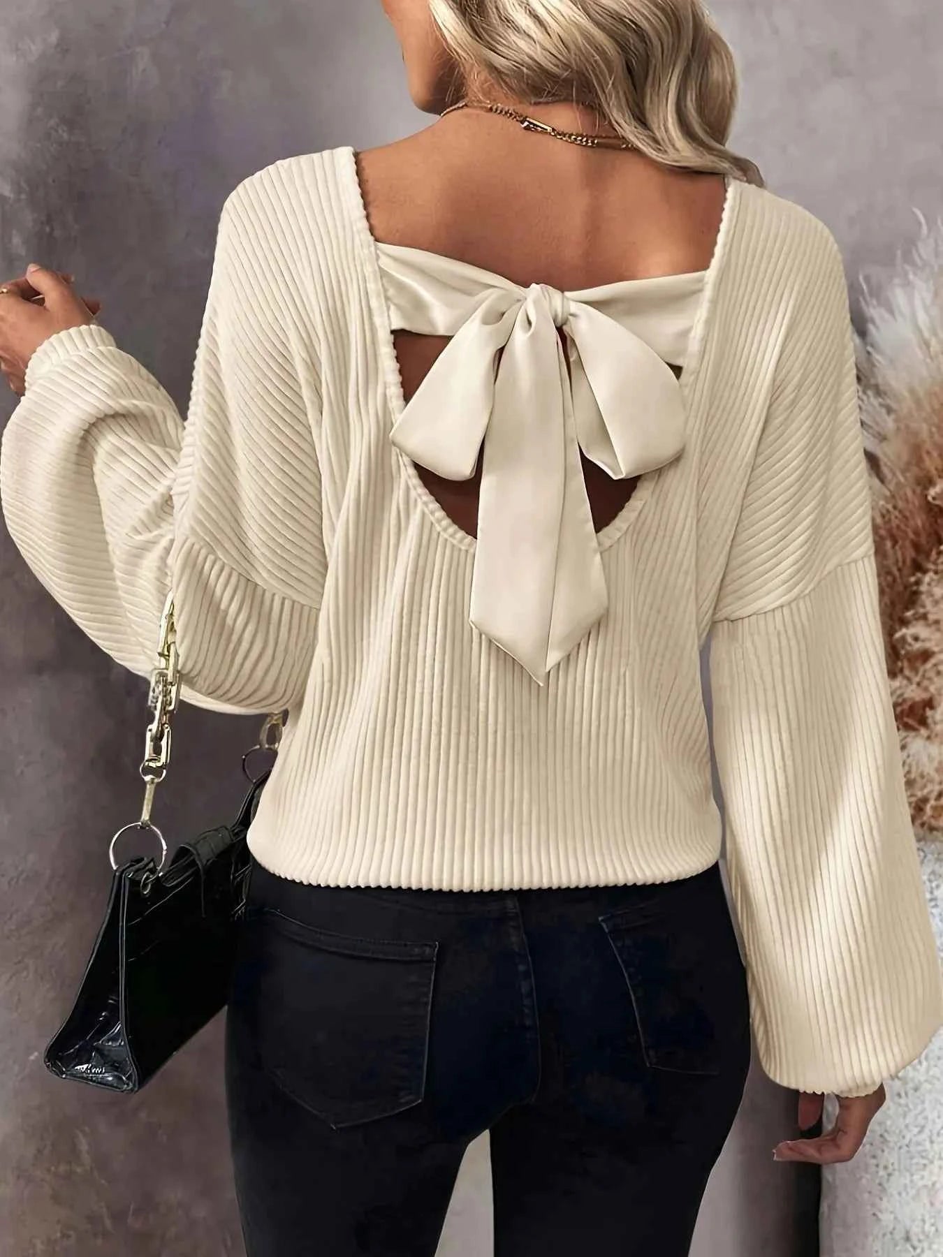 Ribbed Knit Back Bow Tie Blouse 35491146d28a4105b37ea11e3da79a02-Max-Origin
