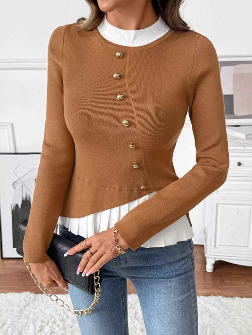 Decor Button Contrast Hem Knit Top 35868834c158445c986831f4a6d629ed-Max-Origin