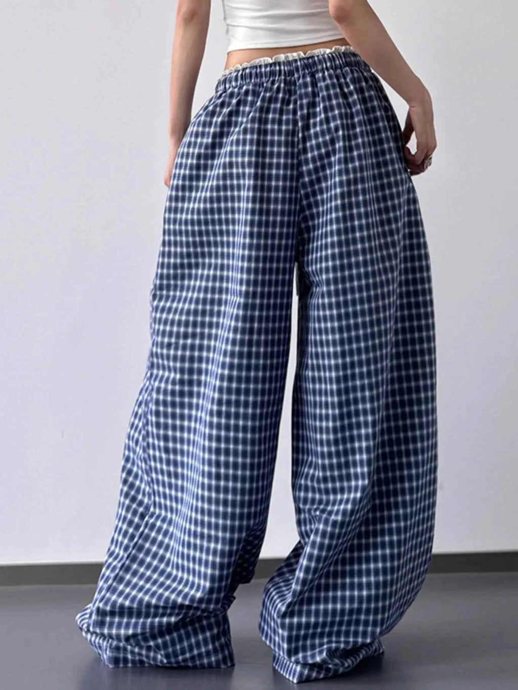Drawstring Plaid Wide Leg Pants 37675dd1-cdb2-426f-9332-24d1ae57aa02-Max-Origin