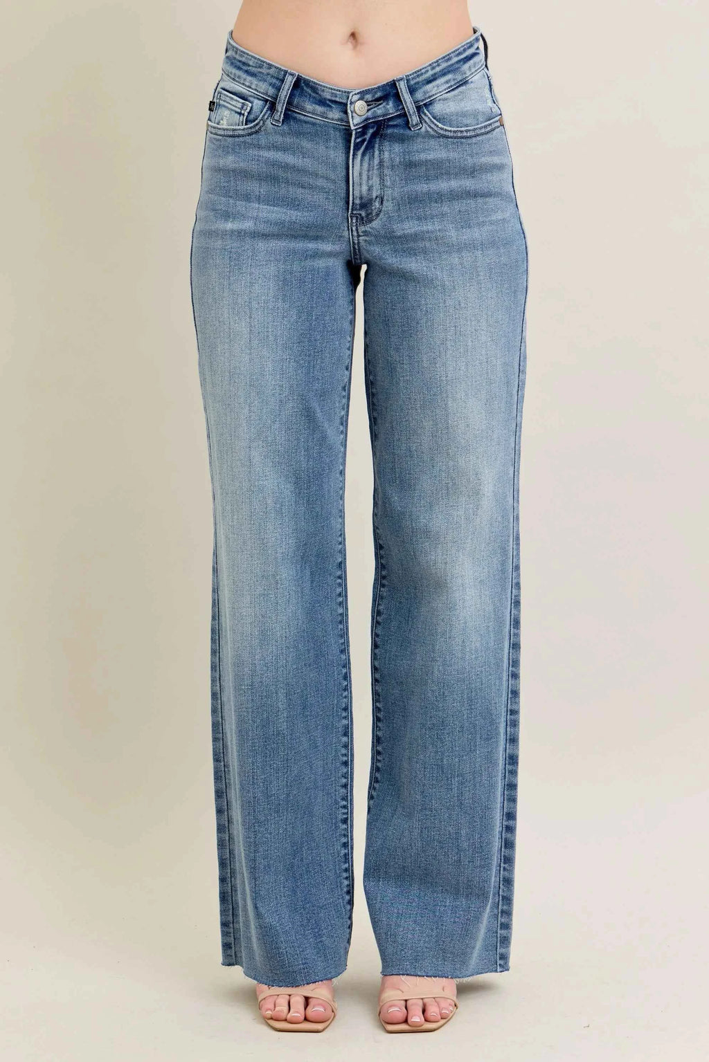 Judy Blue Full Size V - Front Baggy Jeans Plus Size MD 3806f2296a8f4aa393024a1492f1dbd7-Max-Origin