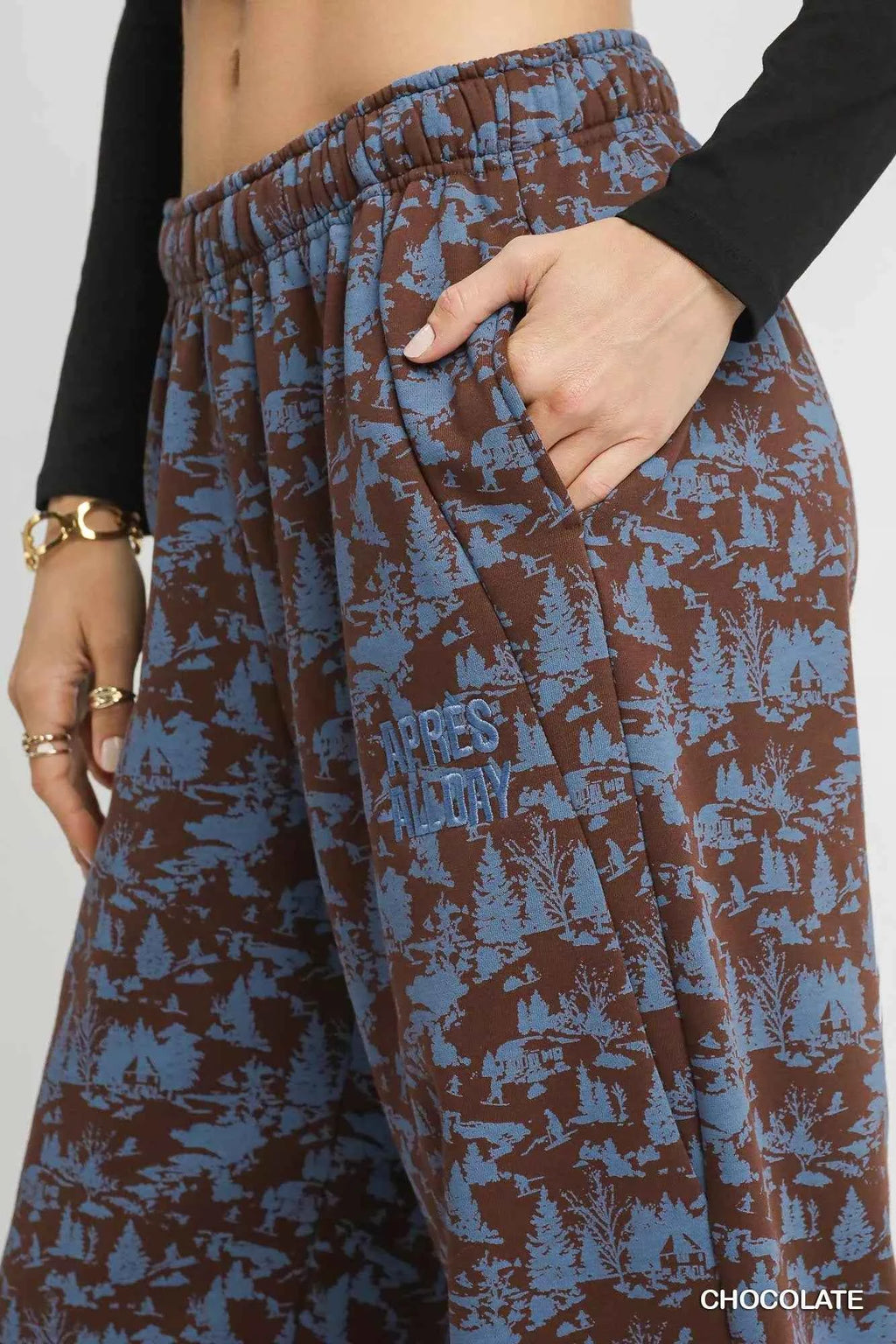 Umgee Scenic Print Casual Sweatpants 381e661e-be5a-434c-98f4-c0a446844271-Max-Origin