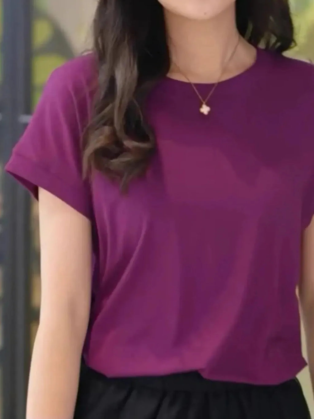 Round Neck Short Sleeve T-Shirt 3a40c4c7-ced7-4ca9-94bf-3ec1544692f9-Max-Origin