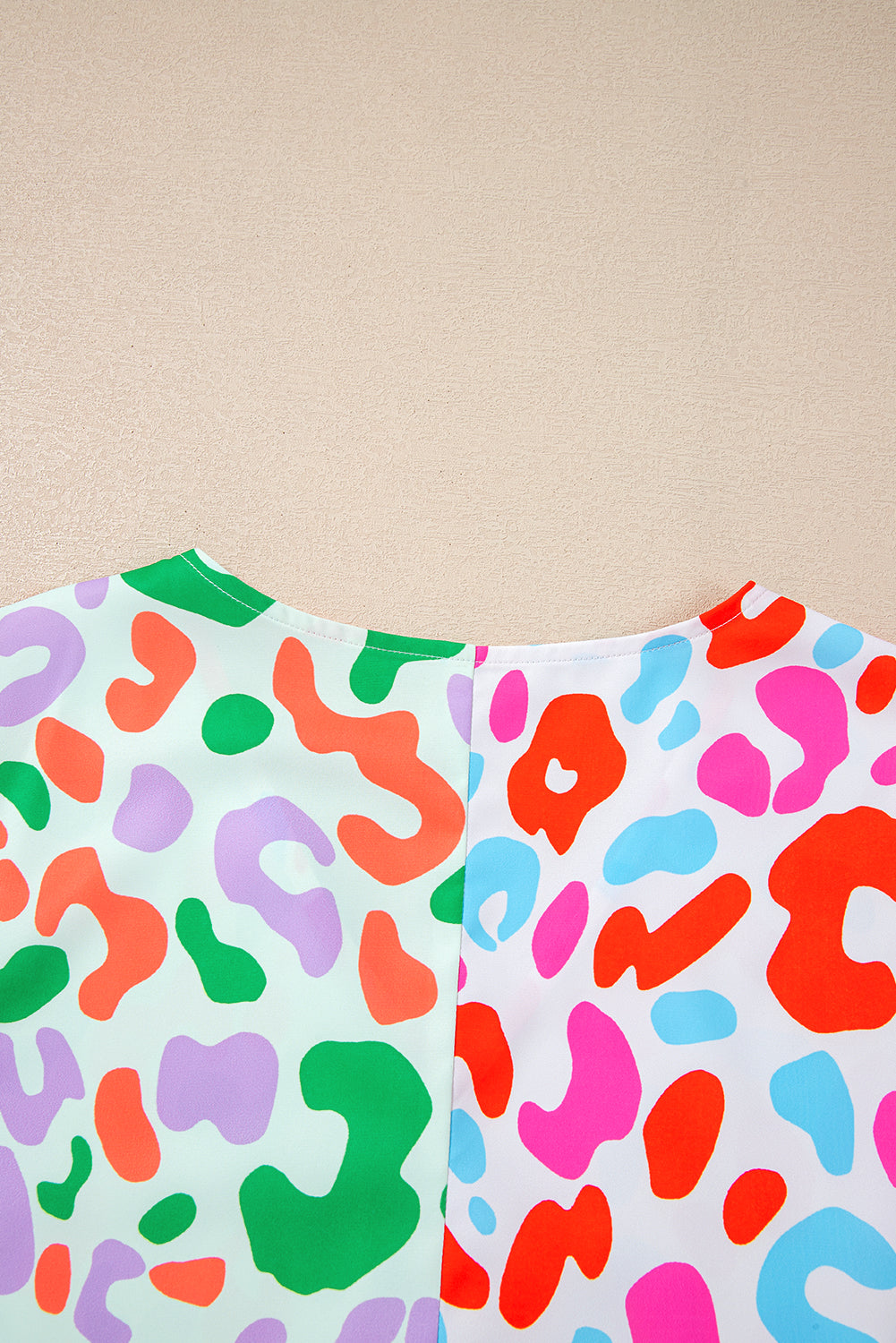 Green Leopard Print Patchwork V Neck Short Sleeve Blouse 3a929851657d2b99