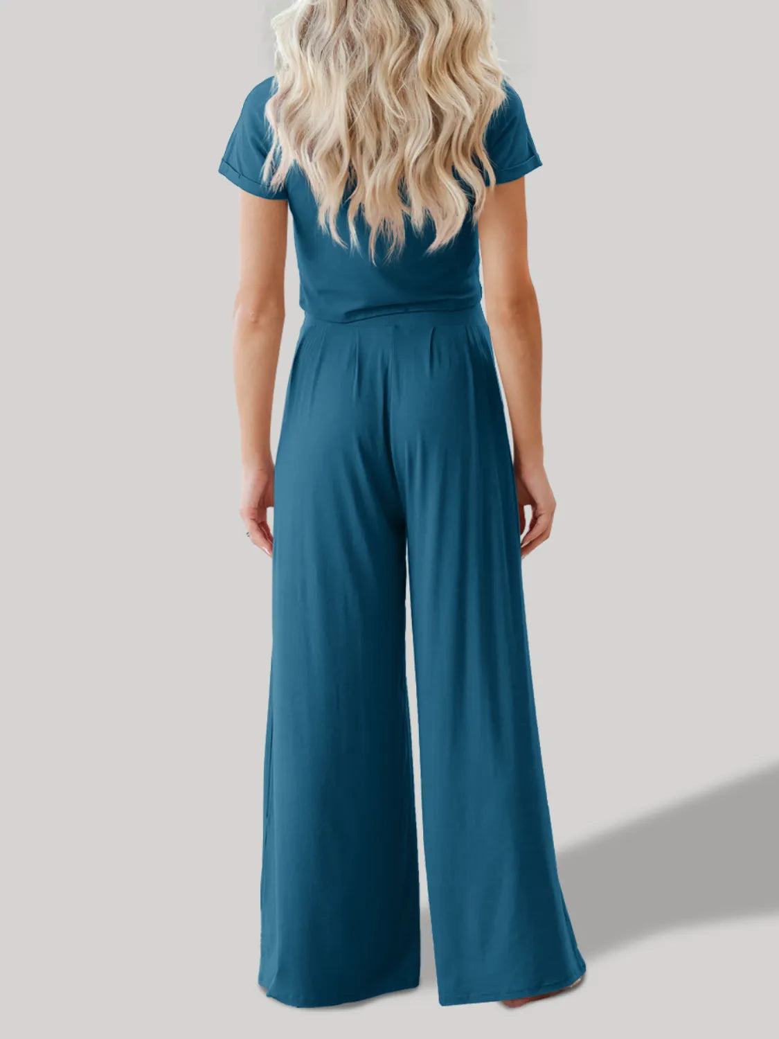 Round Neck Short Sleeve Top and Pants Set 3b1ea996-ac2c-4ac4-9c1b-ba91e5fb43dd-Max-Origin