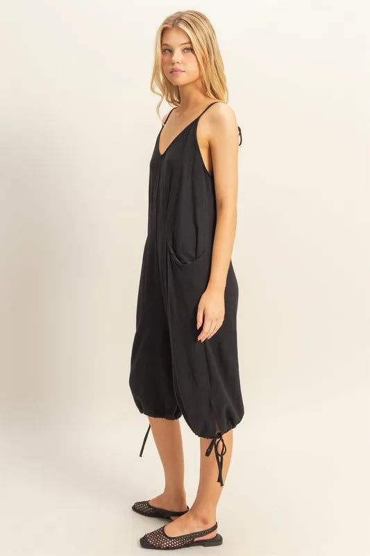 HYFVE V-Neck Pocket Detail Side Tie Hem Romper 3b20d2a77f6346d8900427699d51464e-Max-Origin