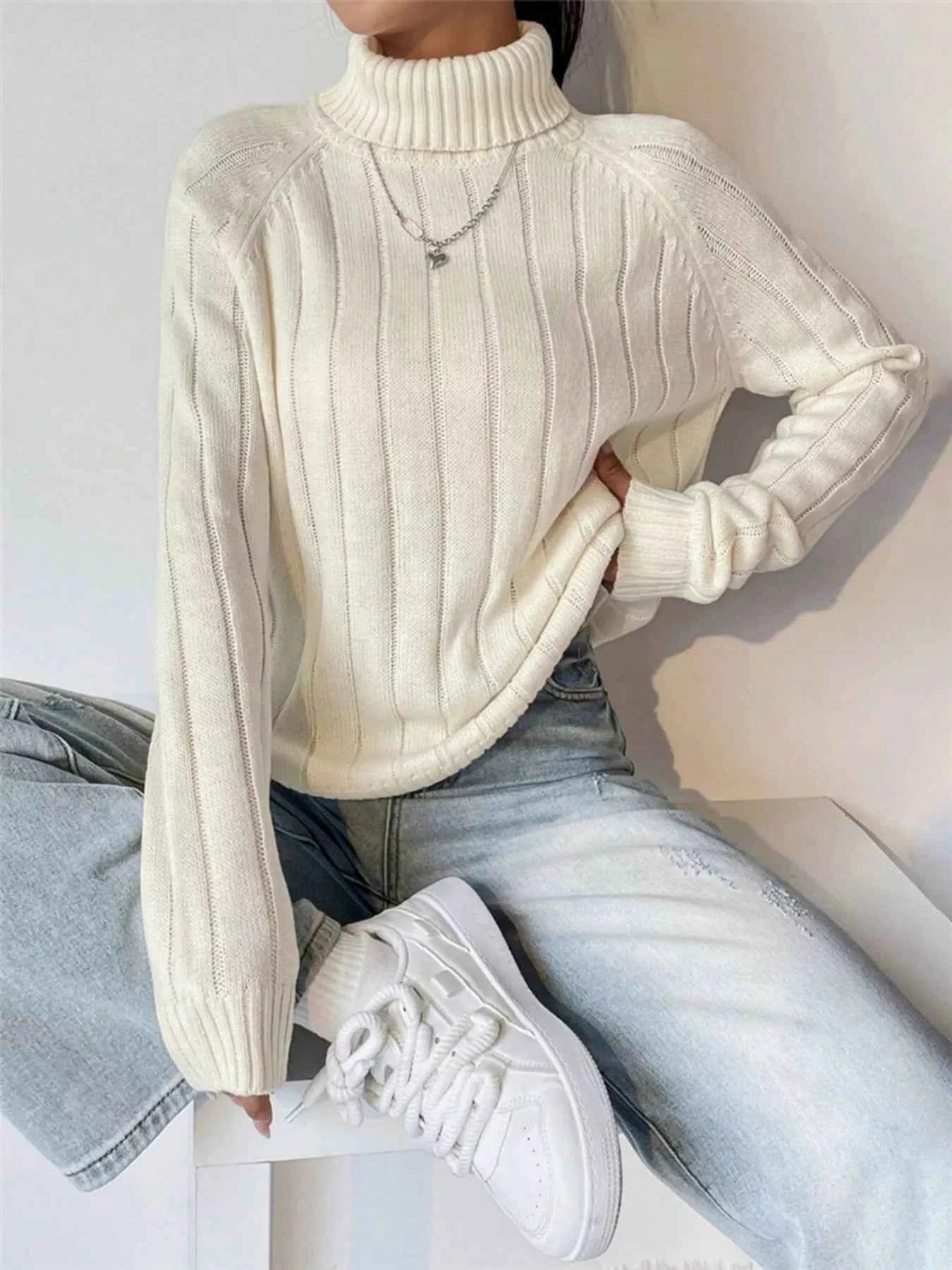 Ribbed Turtleneck Long Sleeve Sweater 3bdfc54a33534c268c63b5f00e553e40-Max-Origin