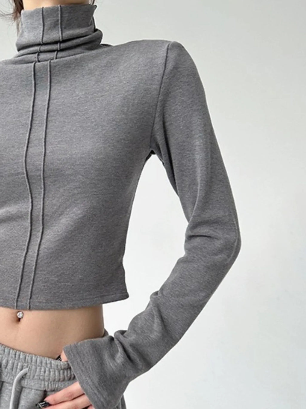 High Neck Long Sleeve Cropped T-Shirt 3c81c5e7-3152-4f05-8e60-a875c85fc265-Max-Origin