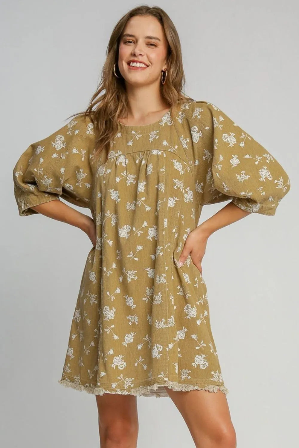Umgee Raw Hem Floral Print Round Neck Denim Dress 3eeaf313-6e25-4b65-b5e0-256d661c83e3-Max