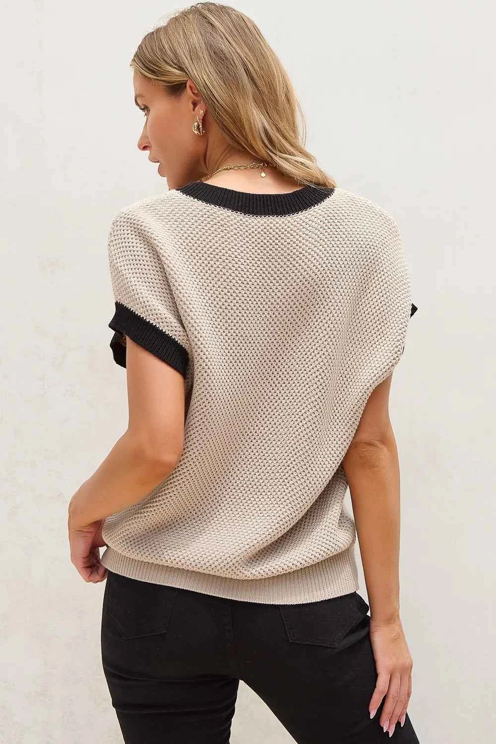Textured Knit Sweater with Contrast Trim Details 3f176e8d-a7c3-4590-9e57-2c325187b3ee-Max-Origin