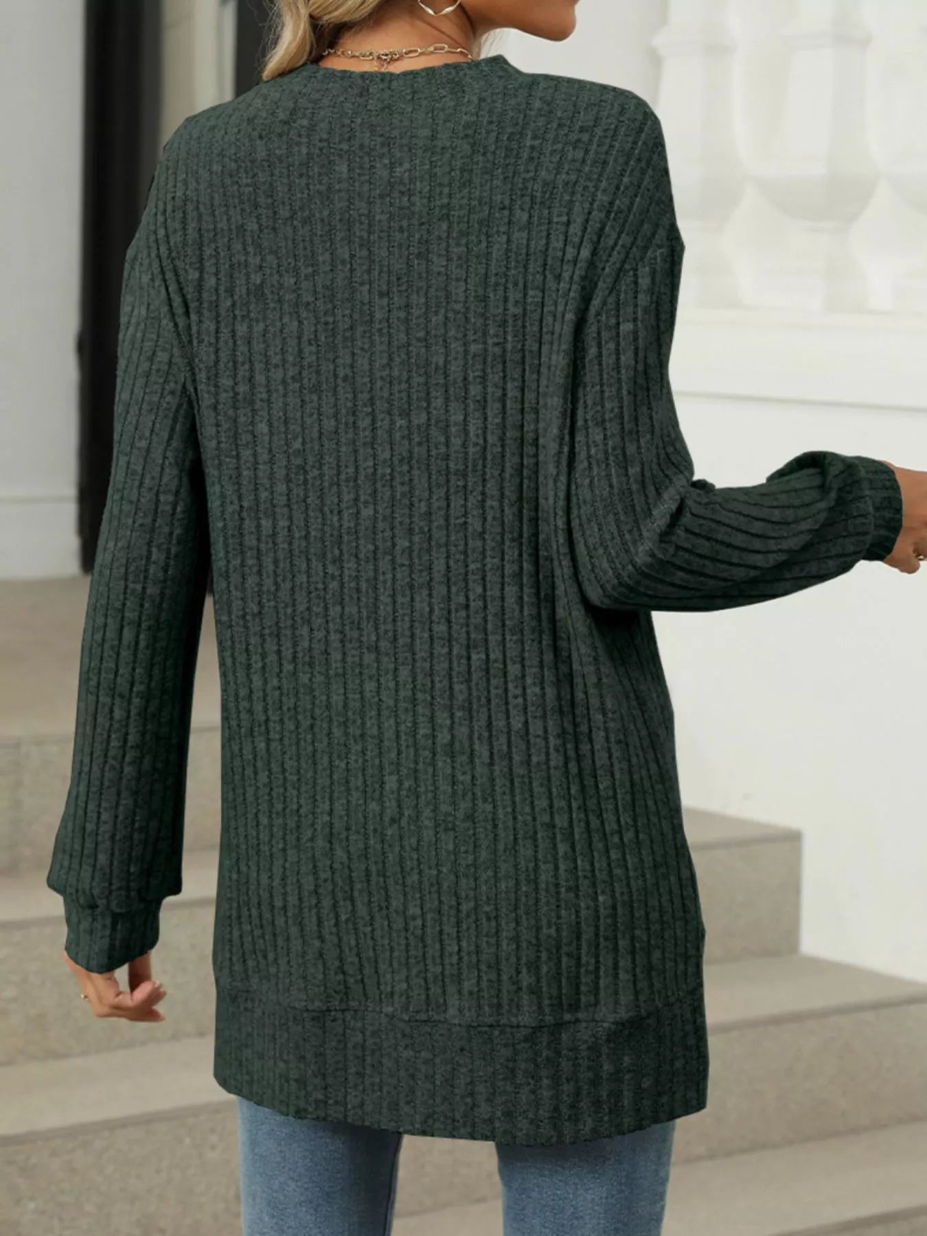 Ribbed Knit Round Neck Sweater 3f740ba1-2ff2-4a4e-b356-c5a195efc8a9-Max-Origin